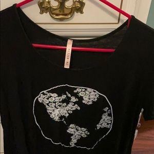 Short sleeved flower shirt